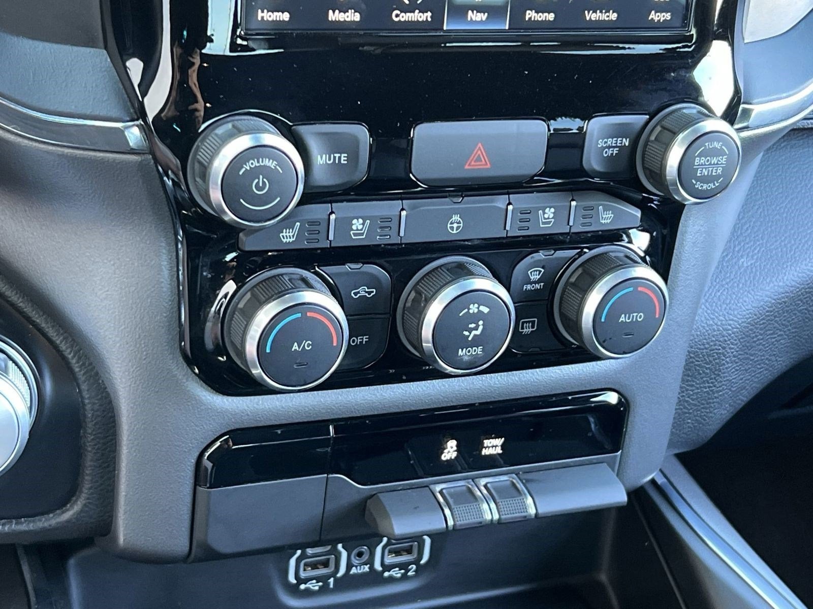 2024 RAM 1500 Laramie