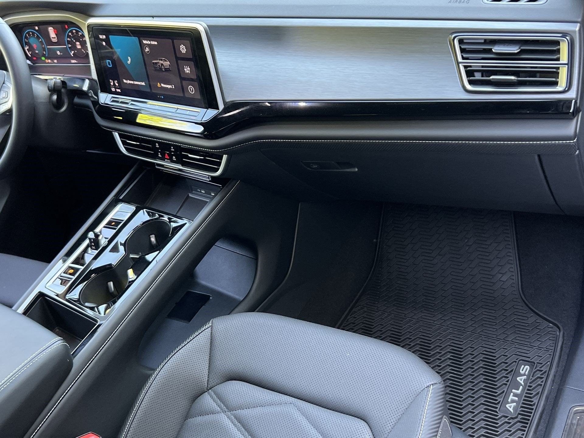 2024 Volkswagen Atlas Cross Sport 2.0T SE w/Technology