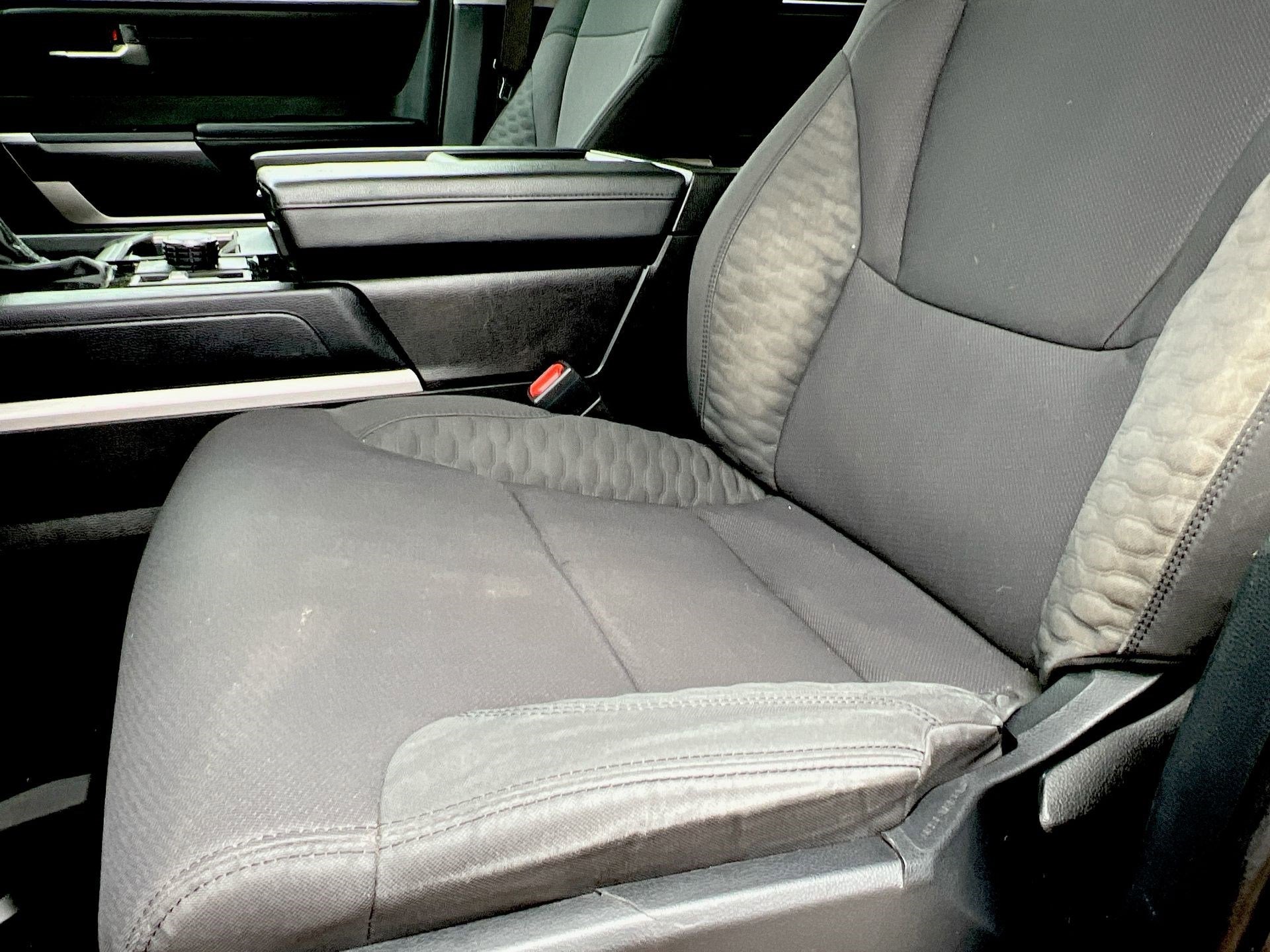 2022 Toyota Tundra 4WD SR5