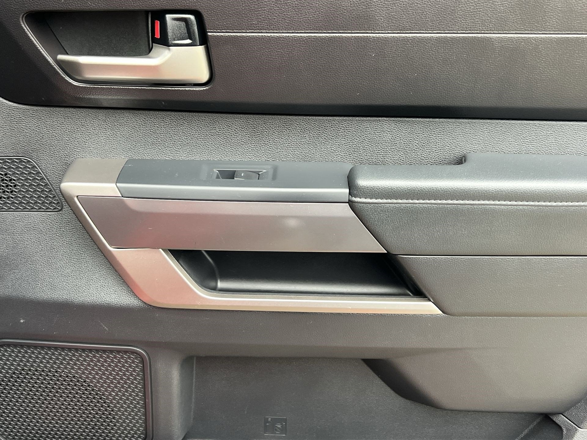 2022 Toyota Tundra 4WD SR5