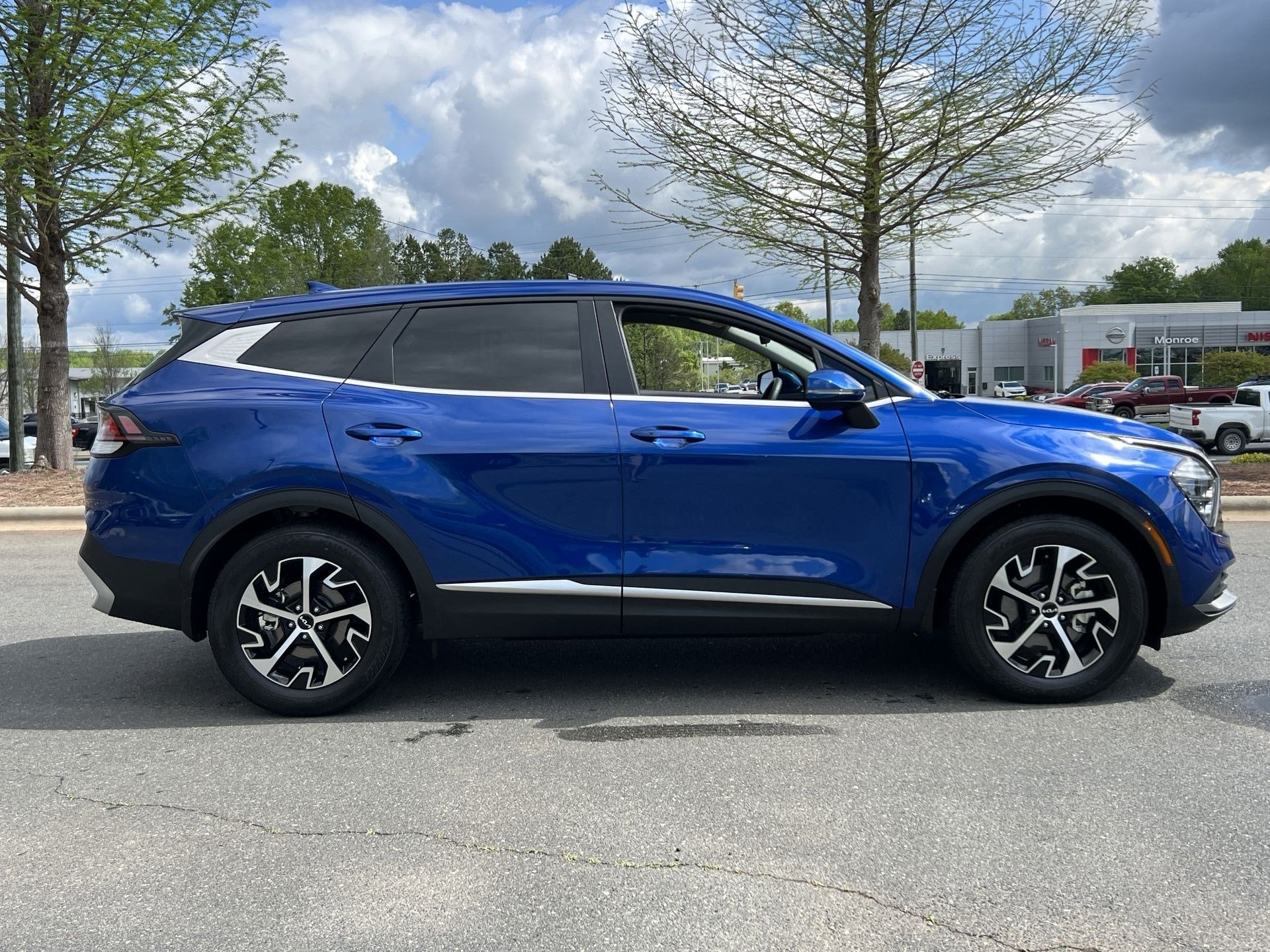 2025 Kia Sportage EX