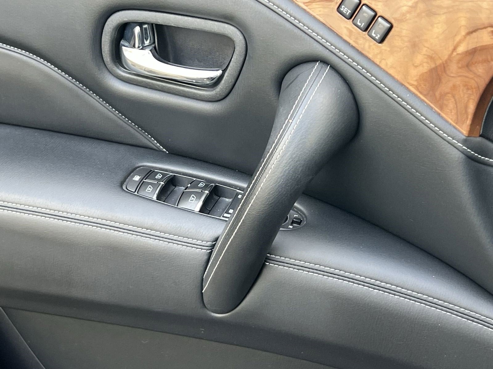 2018 INFINITI QX80 Base