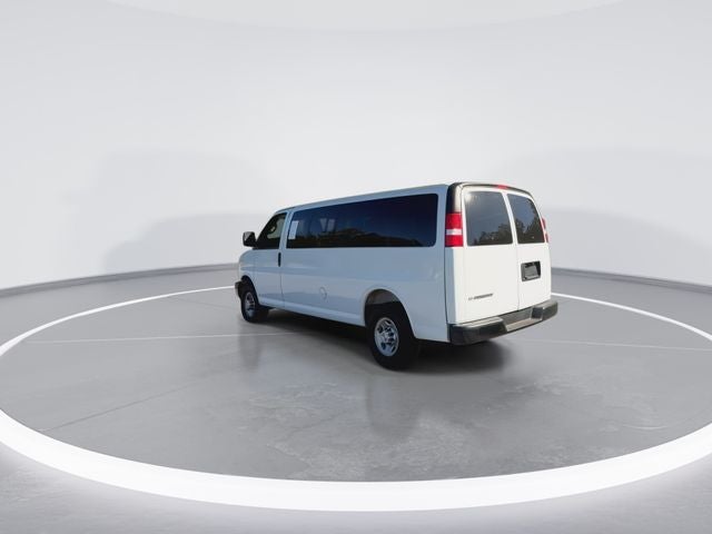 2025 Chevrolet Express 3500 LS Passenger
