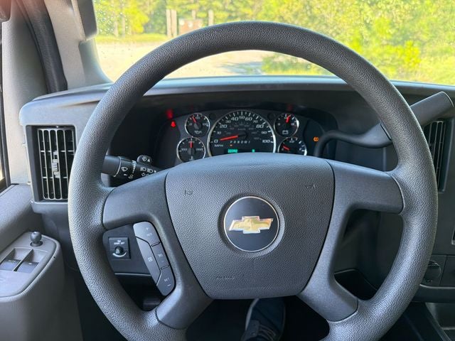 2025 Chevrolet Express 3500 LS Passenger