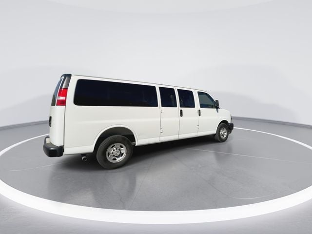 2025 Chevrolet Express 3500 LS Passenger