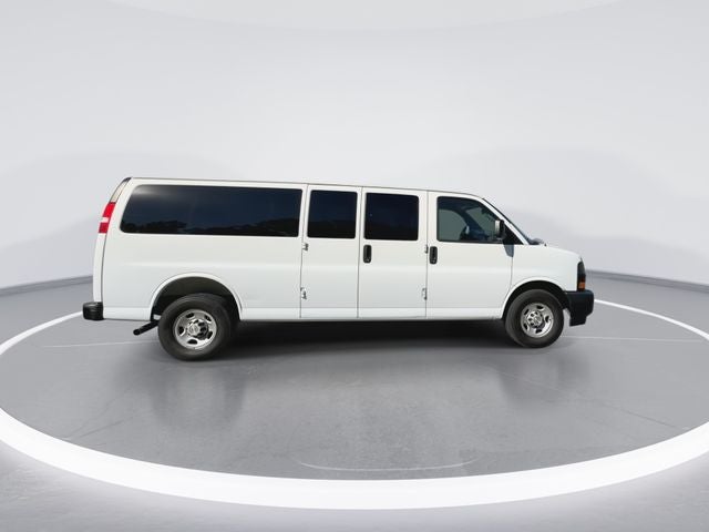 2025 Chevrolet Express 3500 LS Passenger