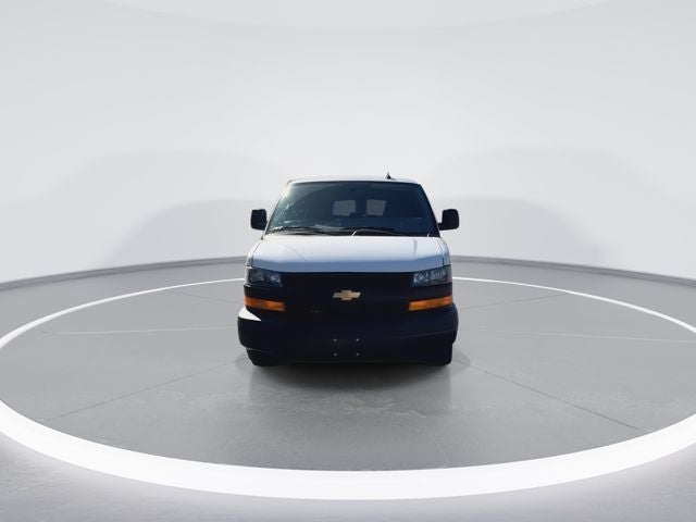2025 Chevrolet Express 3500 LS Passenger