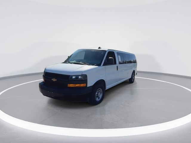 2025 Chevrolet Express 3500 LS Passenger