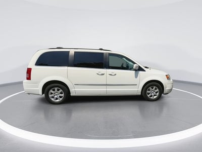 2010 Chrysler Town & Country Touring