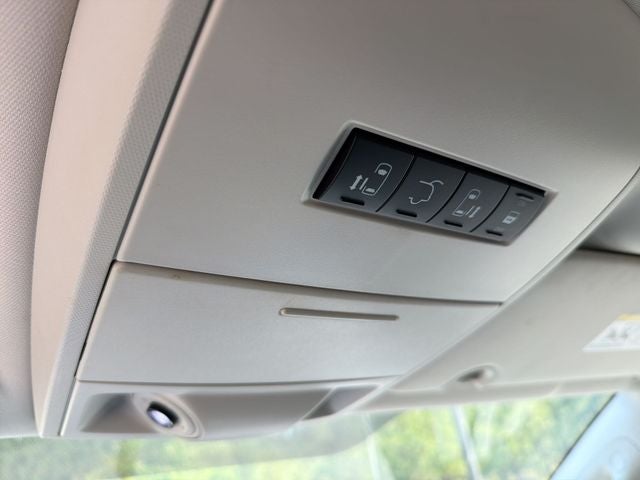 2010 Chrysler Town & Country Touring