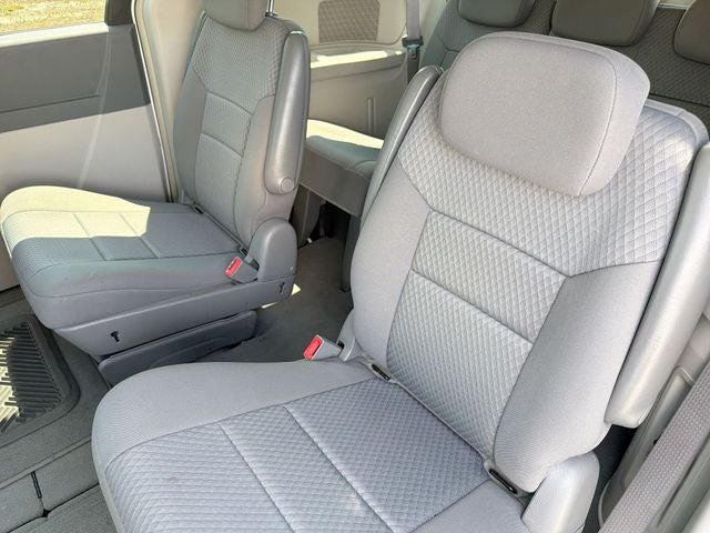 2010 Chrysler Town & Country Touring