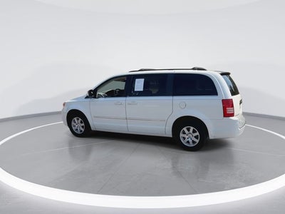 2010 Chrysler Town & Country Touring