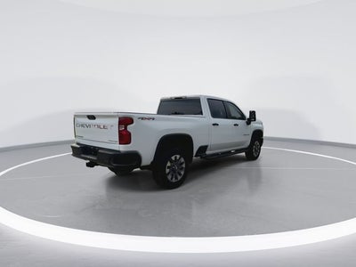 2026 Chevrolet Silverado 2500HD Custom