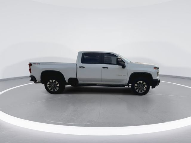 2026 Chevrolet Silverado 2500HD Custom