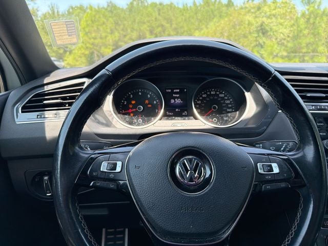 2021 Volkswagen Tiguan 2.0T SE R-Line Black