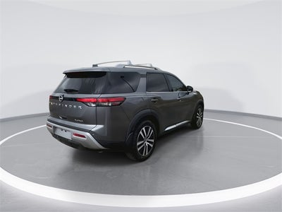 2023 Nissan Pathfinder Platinum
