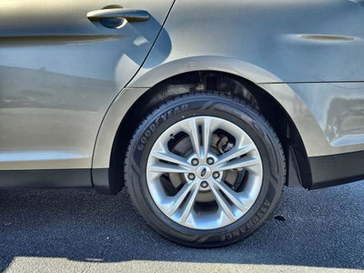 2018 Ford Taurus SEL