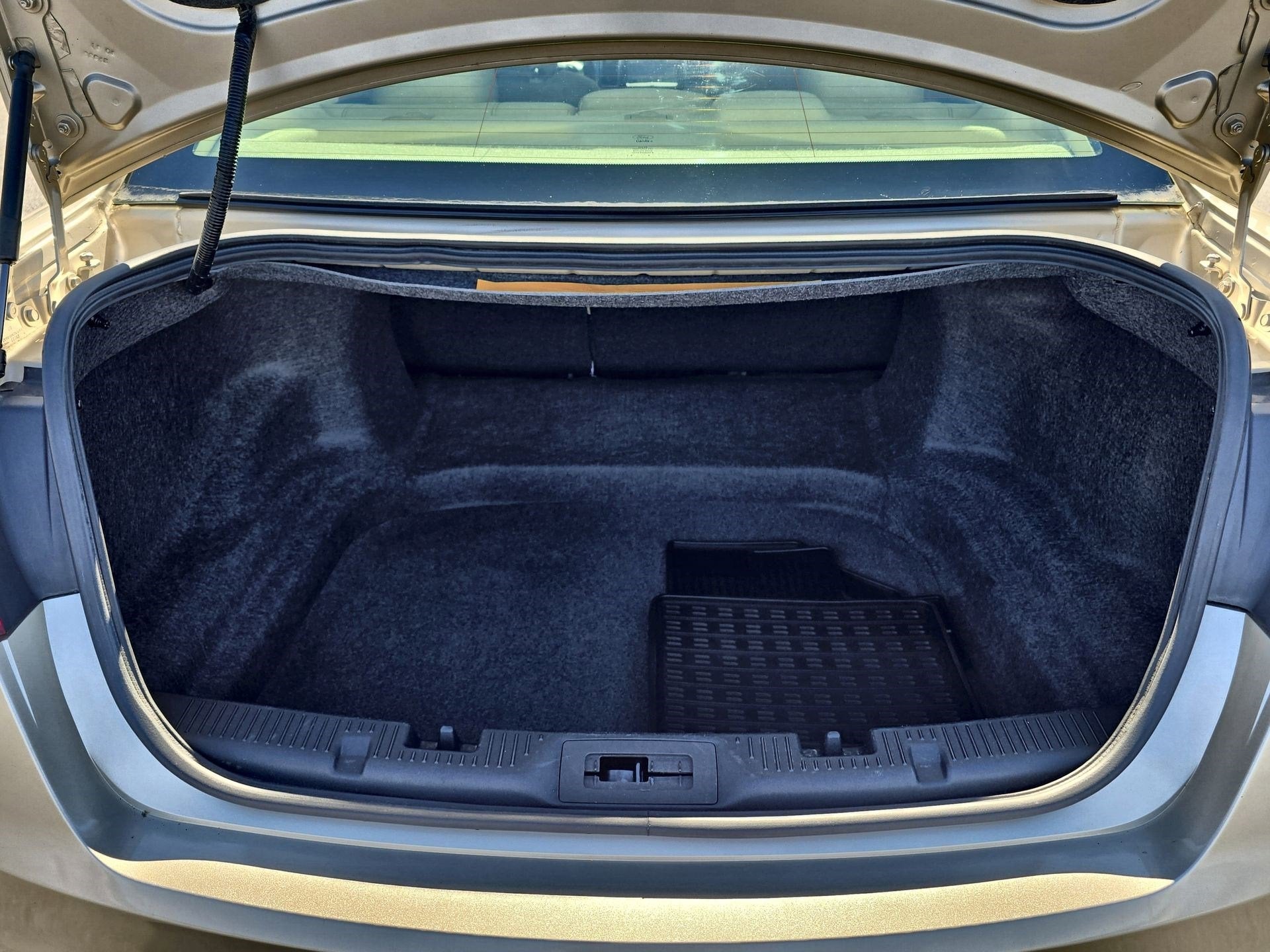 2018 Ford Taurus SEL