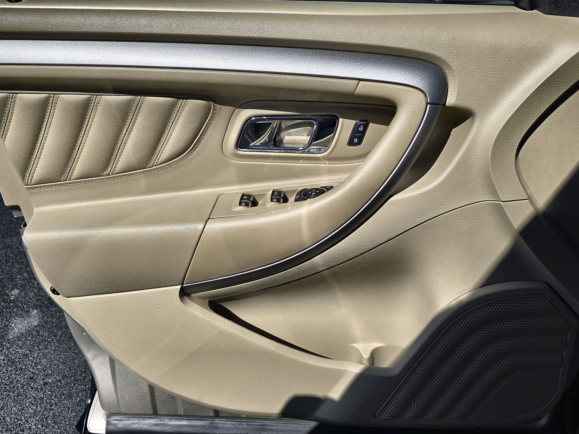 2018 Ford Taurus SEL