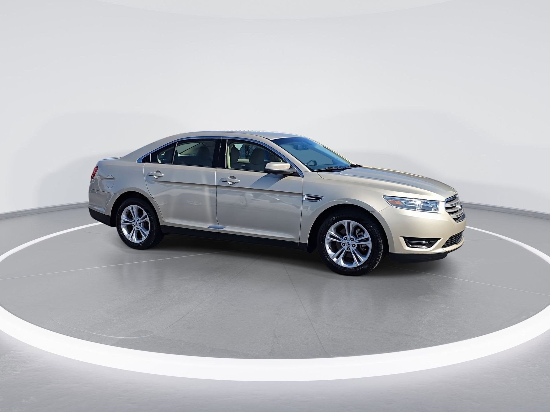 2018 Ford Taurus SEL