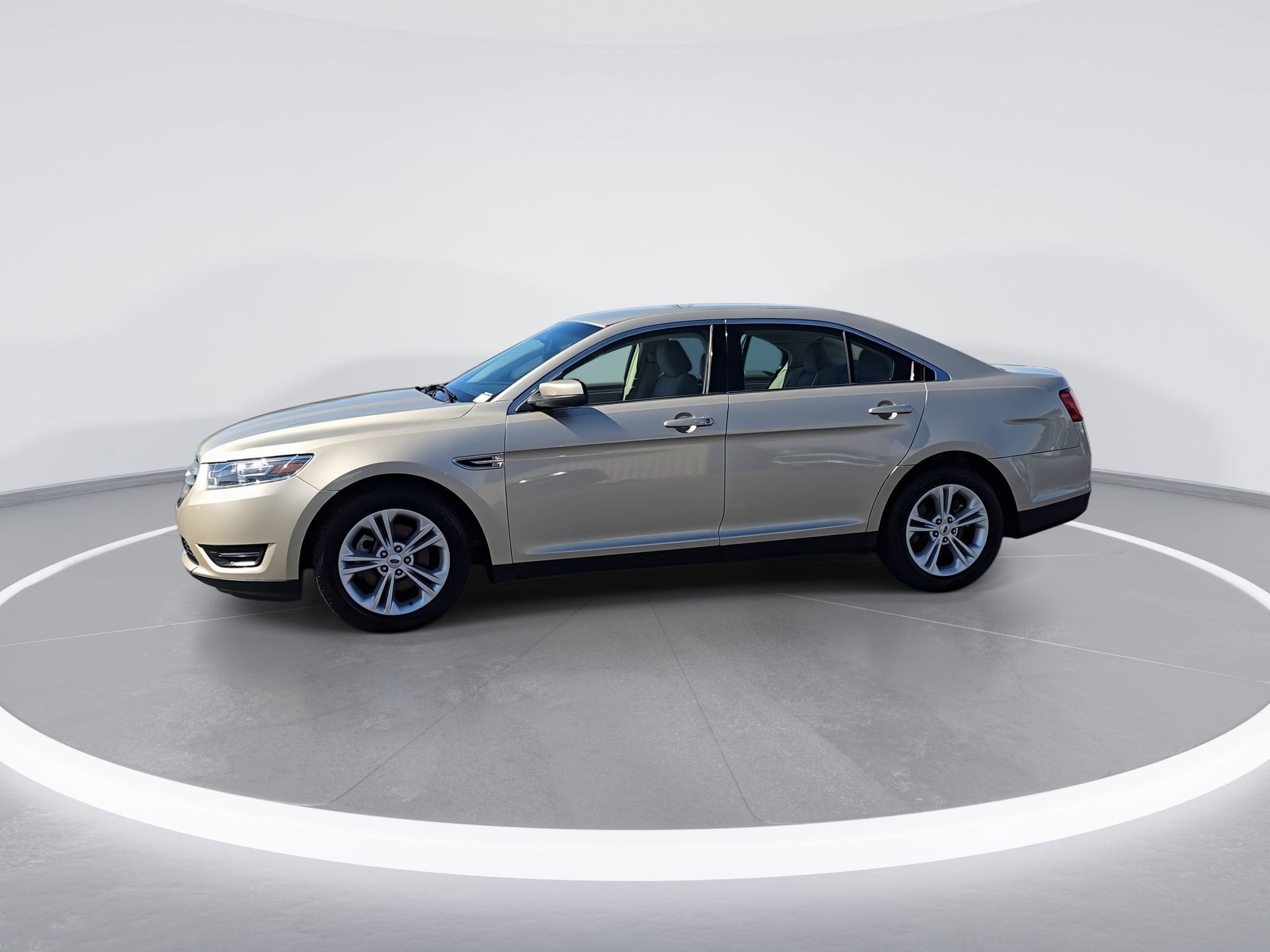 2018 Ford Taurus SEL