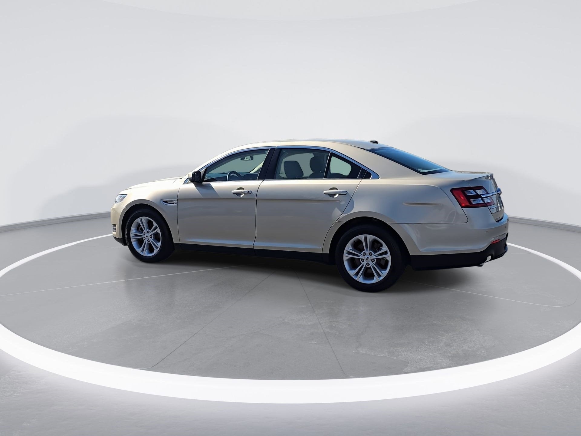 2018 Ford Taurus SEL