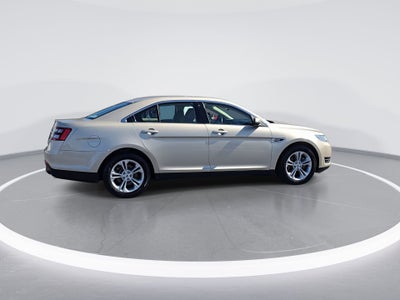 2018 Ford Taurus SEL