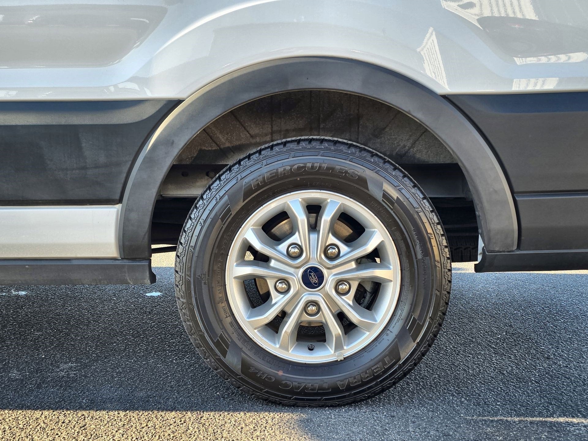 2021 Ford Transit Passenger Wagon XLT