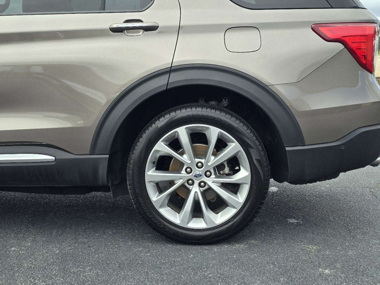 2021 Ford Explorer Platinum