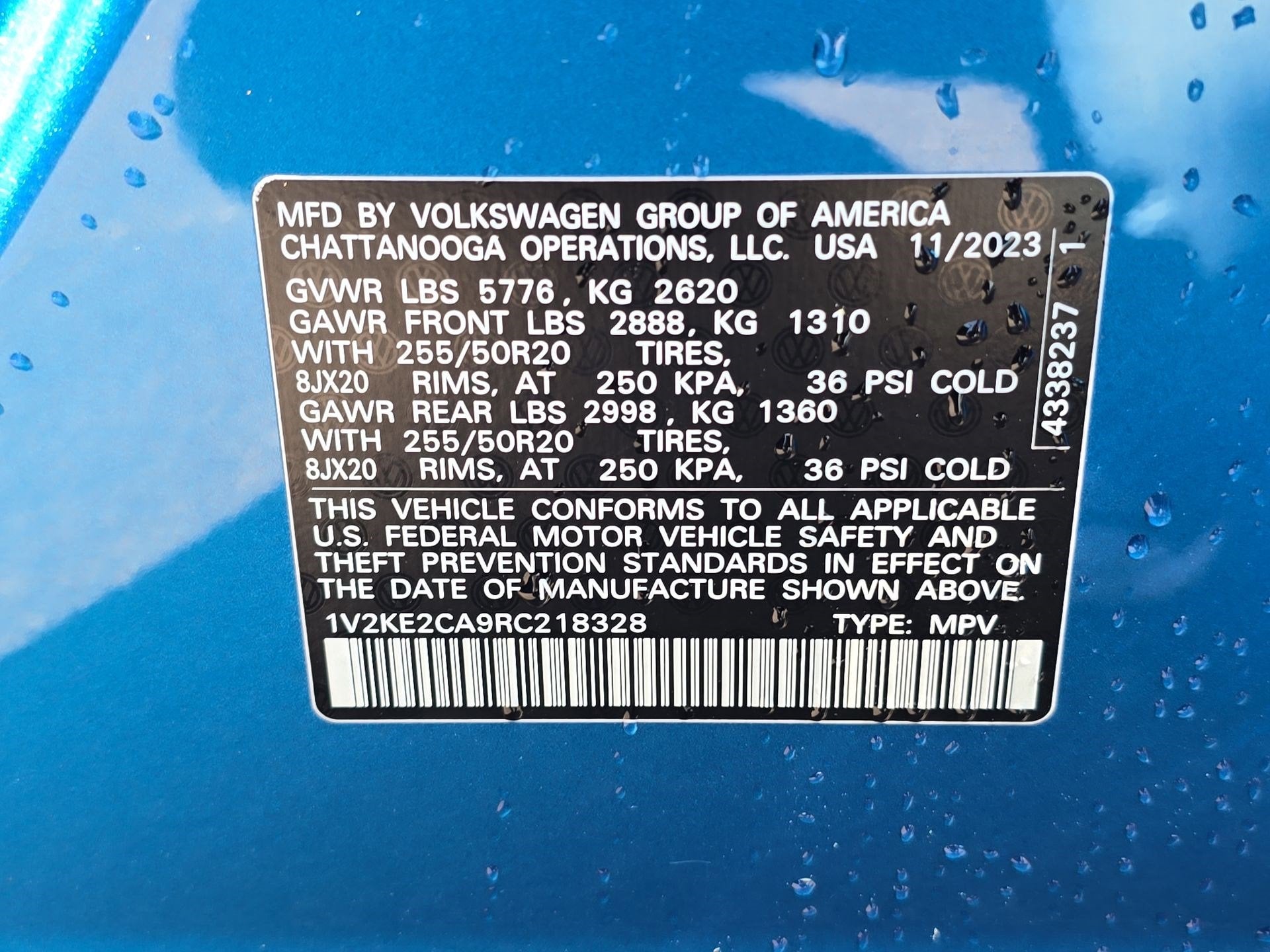 2024 Volkswagen Atlas Cross Sport 2.0T SE w/Technology