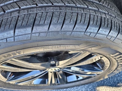 2023 Volkswagen Atlas Cross Sport 2.0T SEL R-Line Black