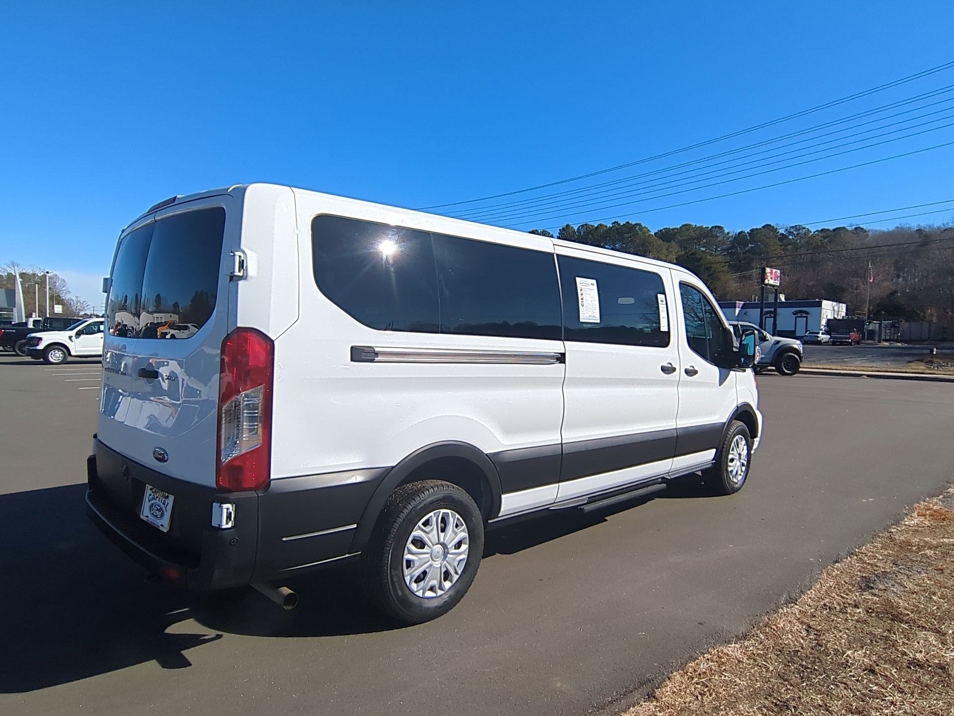 2022 Ford Transit Passenger Wagon XLT