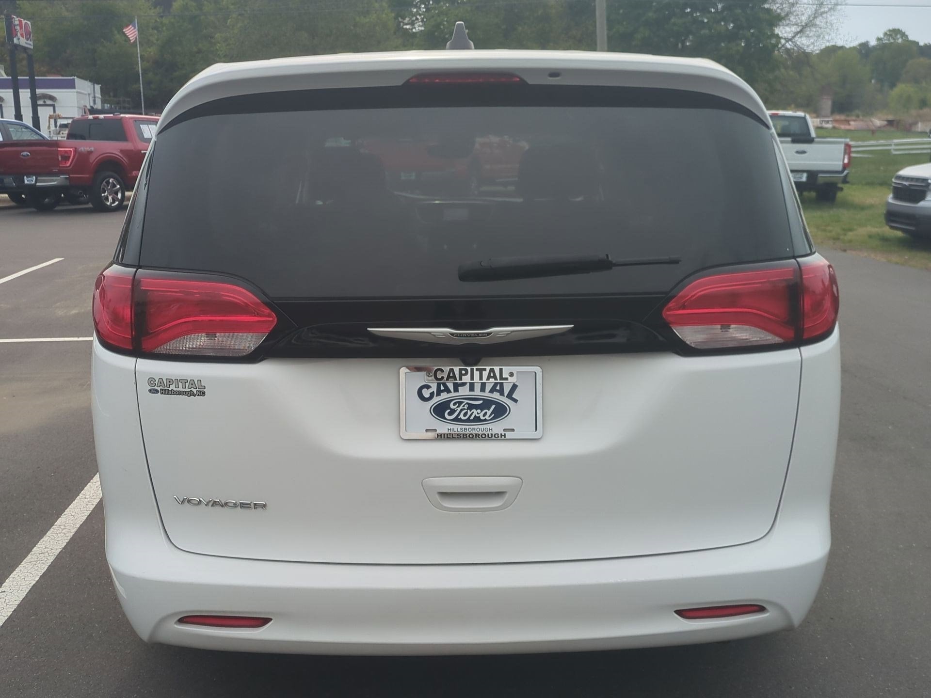 2023 Chrysler Voyager LX