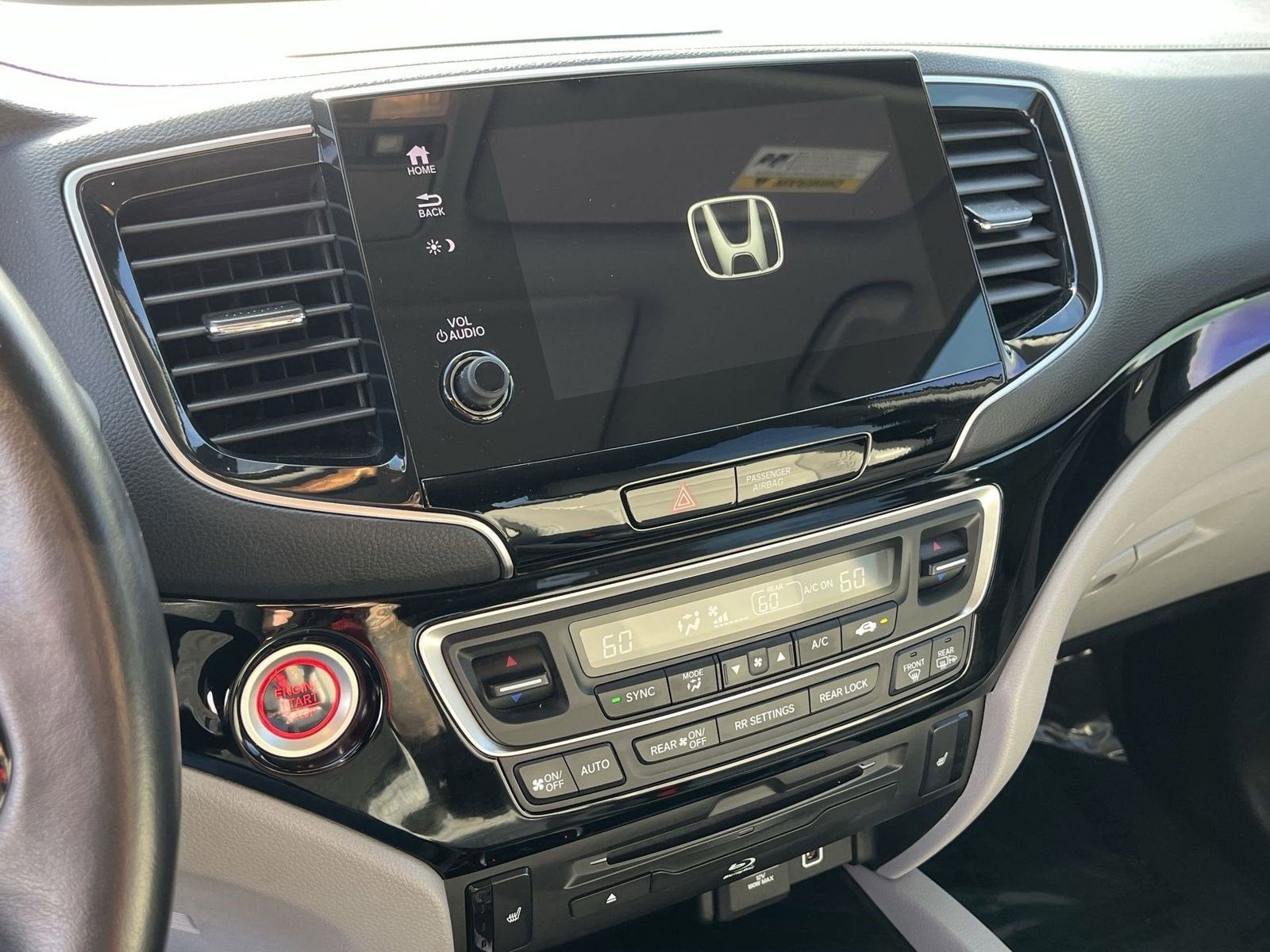 2020 Honda Pilot Touring 8-Passenger