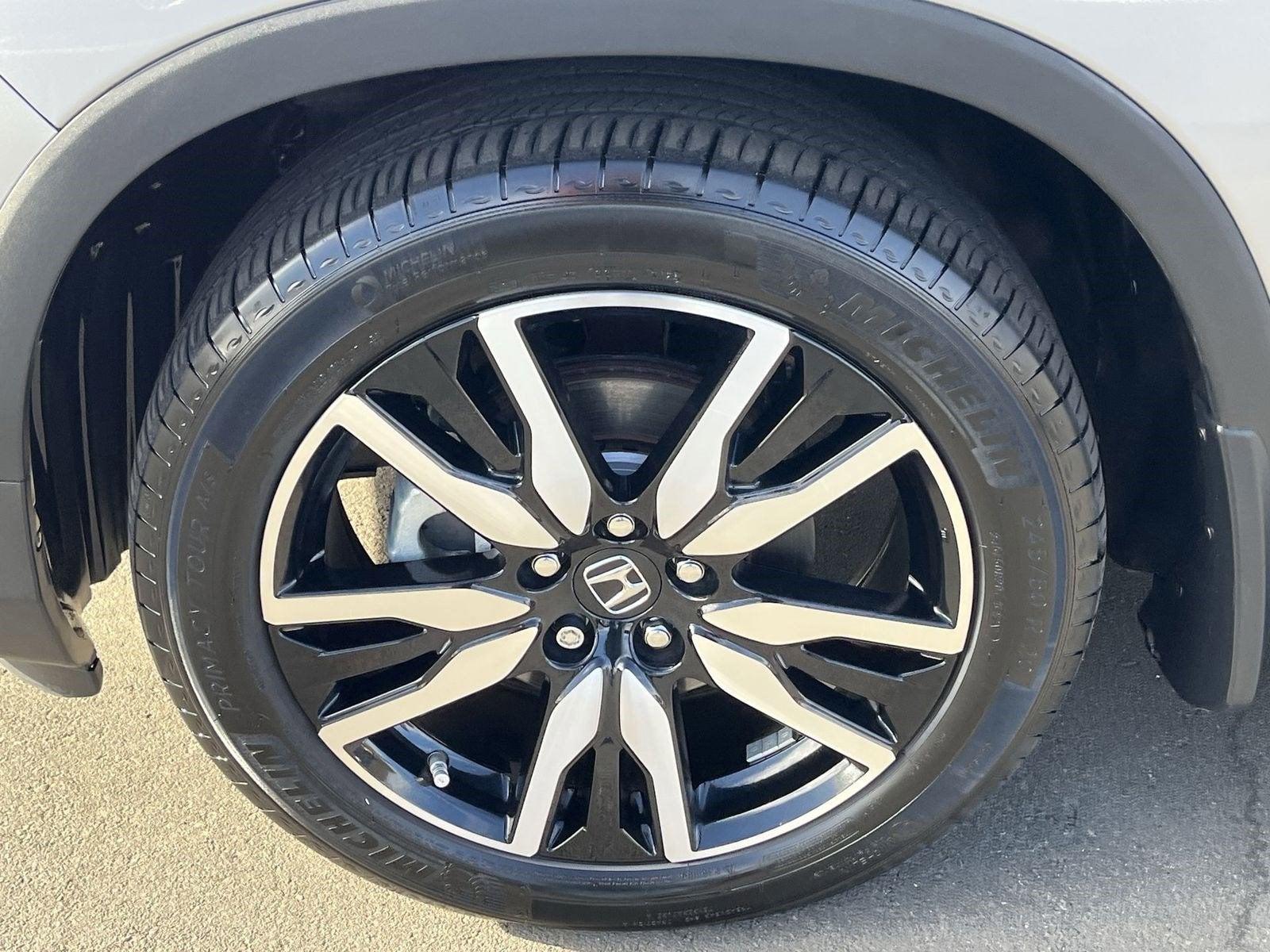 2020 Honda Pilot Touring 8-Passenger