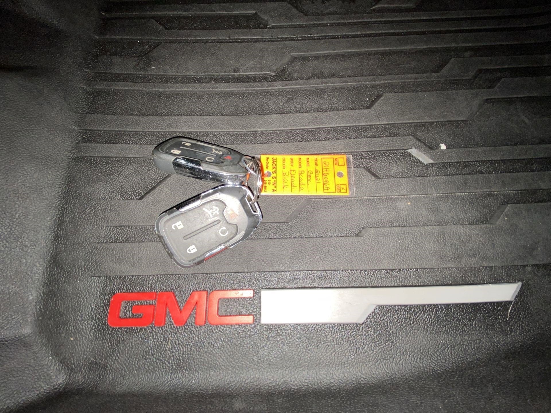 2021 GMC Acadia Denali