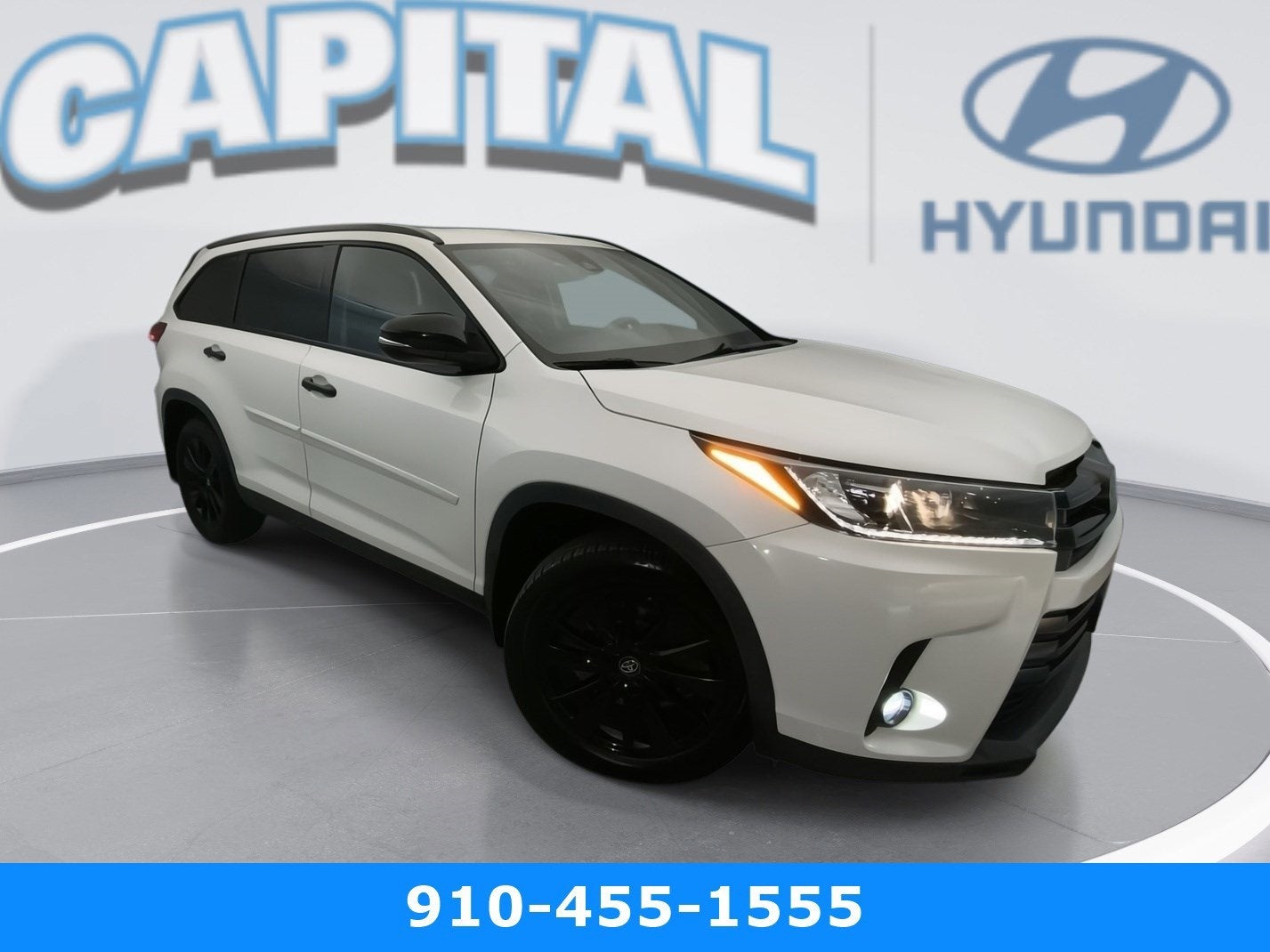 2019 Toyota Highlander SE