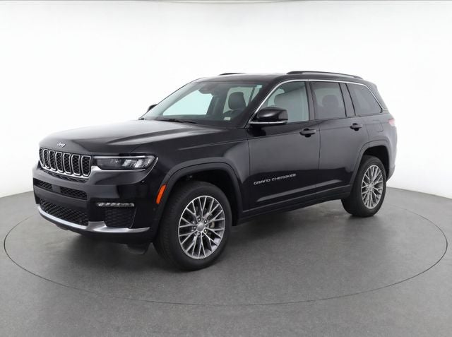 2022 Jeep Grand Cherokee Summit