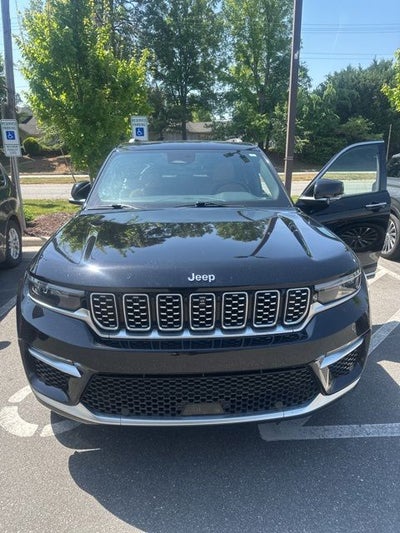 2022 Jeep Grand Cherokee Summit