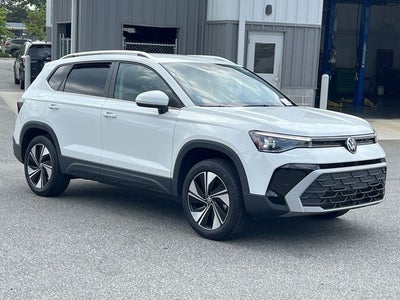 2025 Volkswagen Taos 1.5T SE