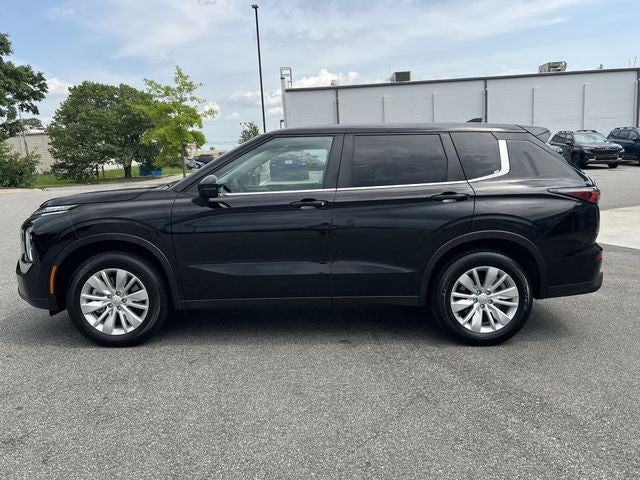 2025 Mitsubishi Outlander ES