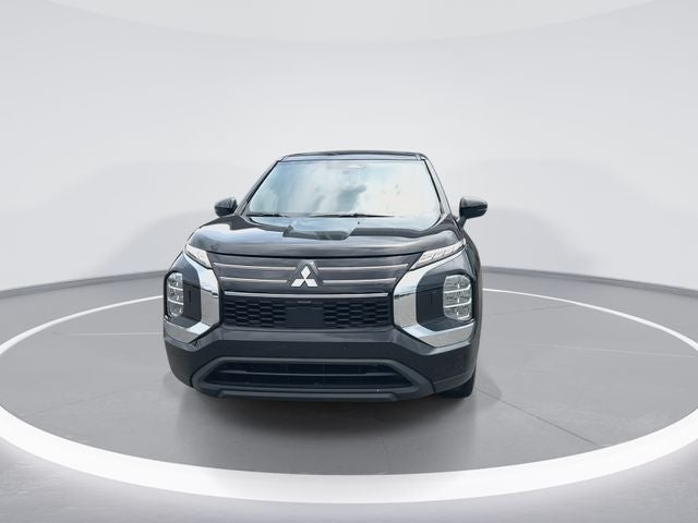 2025 Mitsubishi Outlander ES