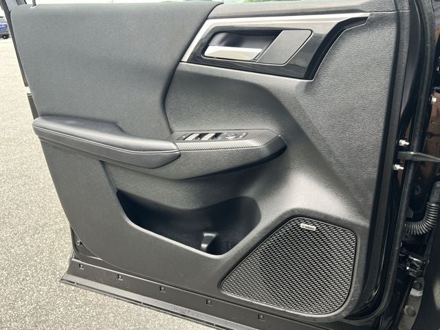 2025 Mitsubishi Outlander ES