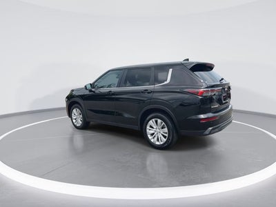 2025 Mitsubishi Outlander ES