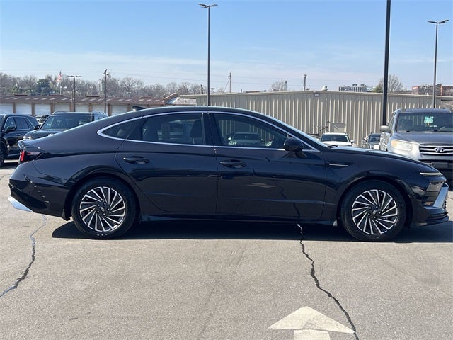 2025 Hyundai Sonata Hybrid Limited