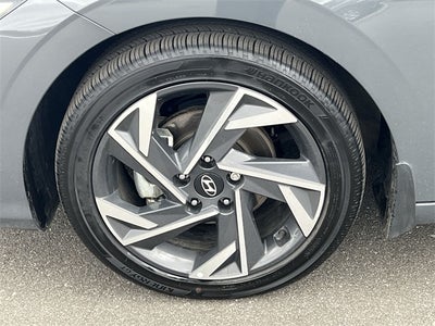2025 Hyundai Elantra Hybrid Limited