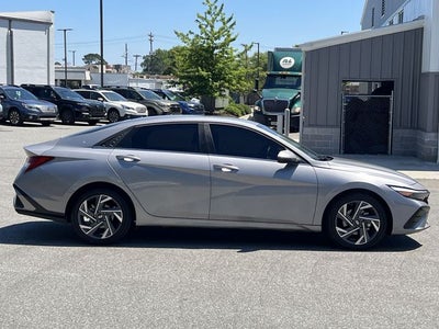 2025 Hyundai Elantra Limited