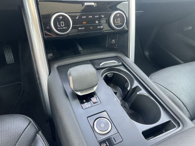 2024 Land Rover Discovery S