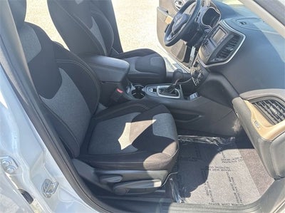 2017 Jeep Cherokee Altitude