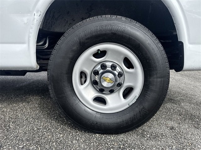 2024 Chevrolet Express Passenger LT